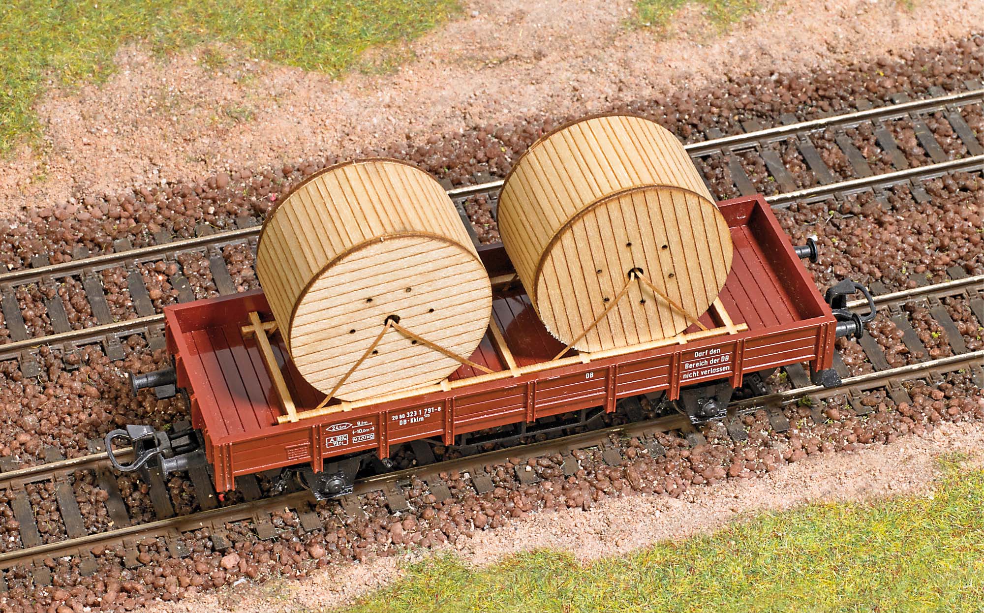 Busch 1688 Spur H0 Holzkabeltrommeln H0               18,99