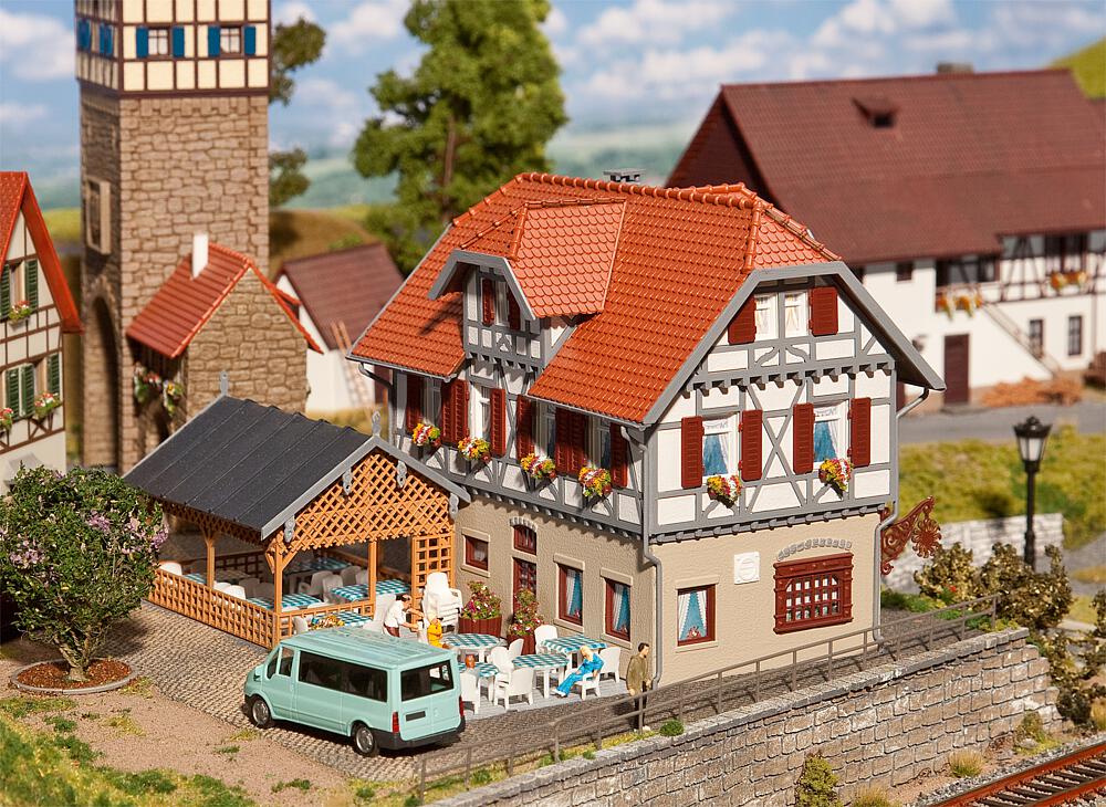 Faller 130438 Spur H0 Gasthaus Sonne mit Laube          62,9