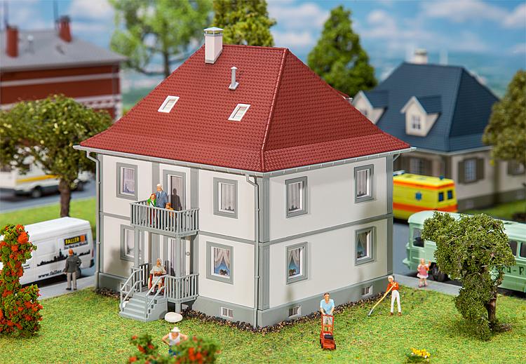 Faller 130460 H0   Wohnhaus Bachstraße 5 ###  133x128x135mm