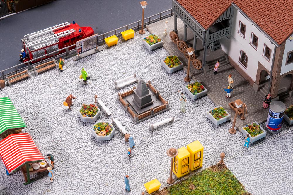 Faller 272565 Stadtausgestaltungs-Set II He26          29,99
