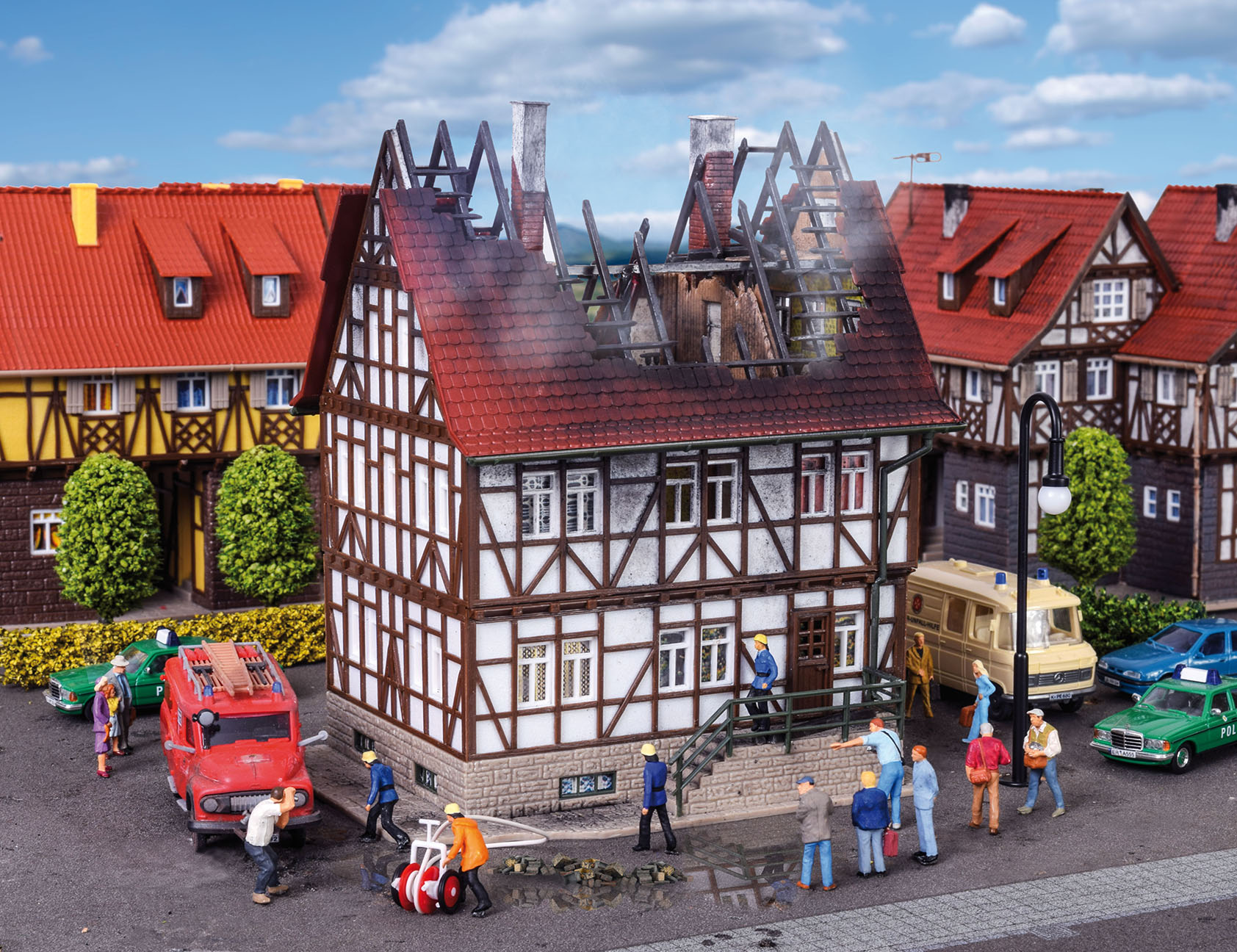 Vollmer 43728 Spur H0 Brennendes Haus              53,95