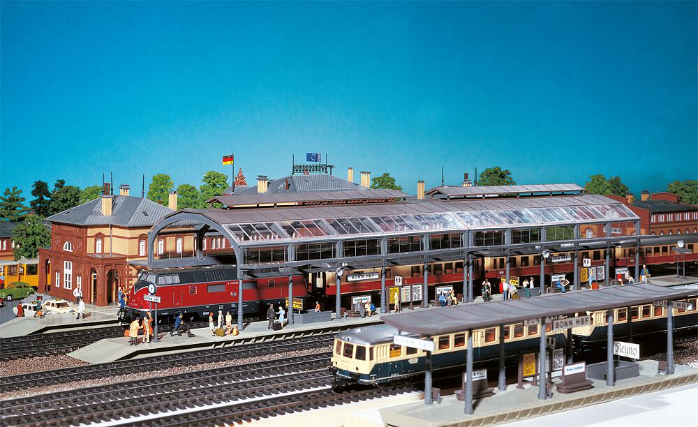 Faller 120180 Spur H0 Bahnhofshalle          69,99