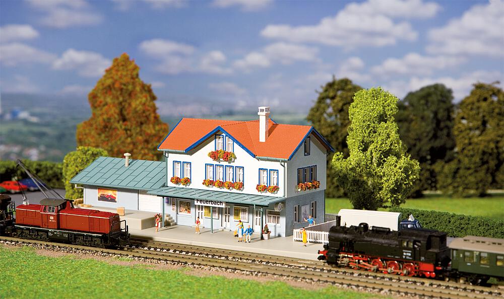 Faller 212110 Spur N Bahnhof Feuerbach          36,99