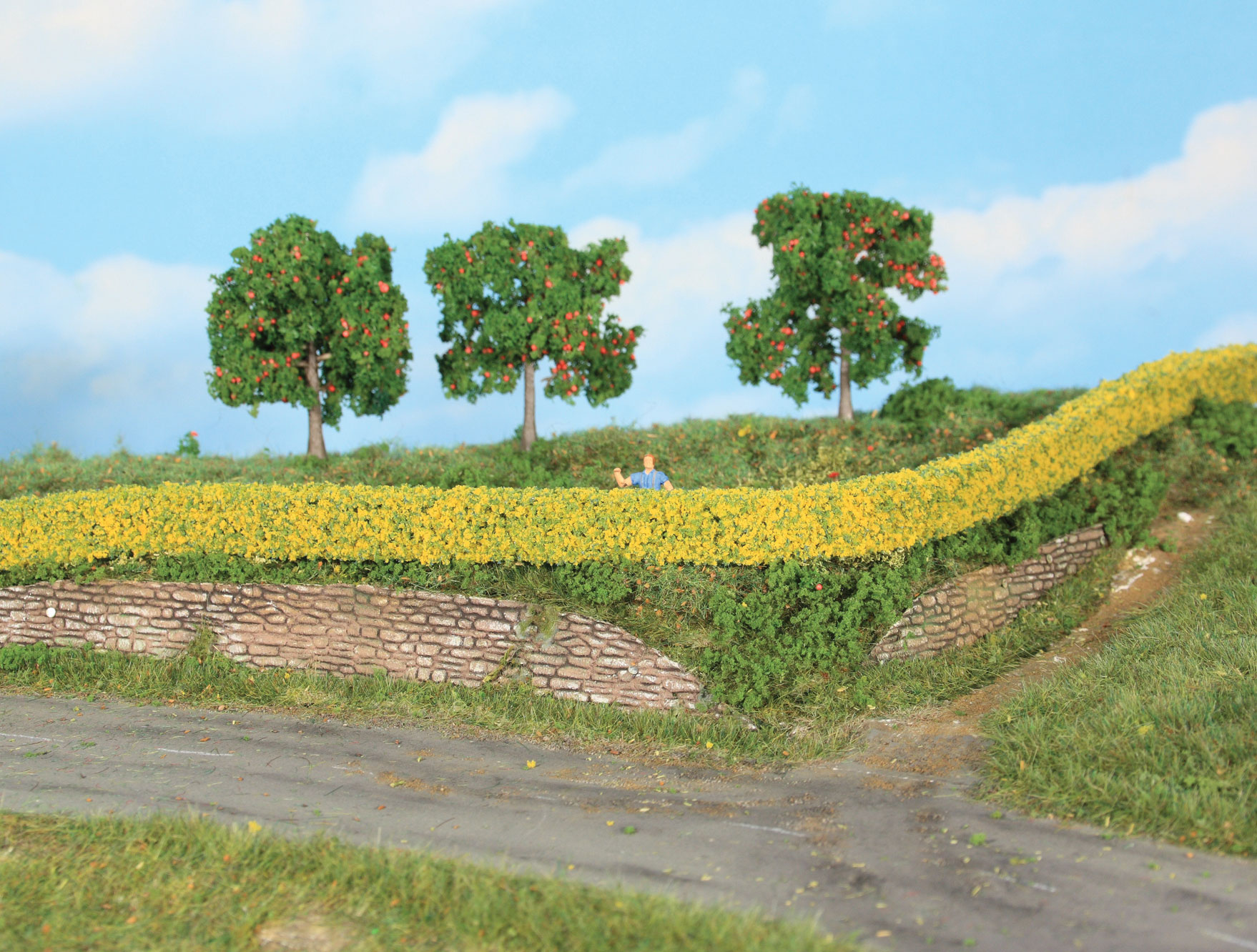 Heki 11810  2 flexible Forsythienhecken 14 x 7 mm, j6,6