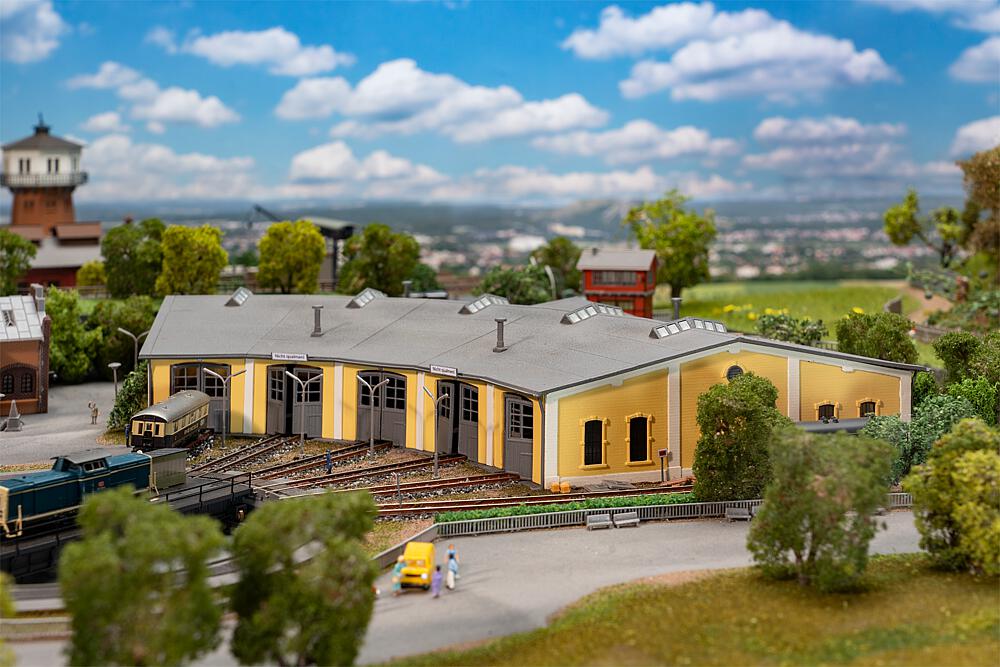 Faller 282725 Spur Z Ringlokschuppen Freilassing, 5-ständig