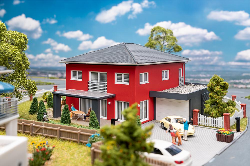 Faller 130743 Spur H0 WeberHaus CityLife, rot          61,99