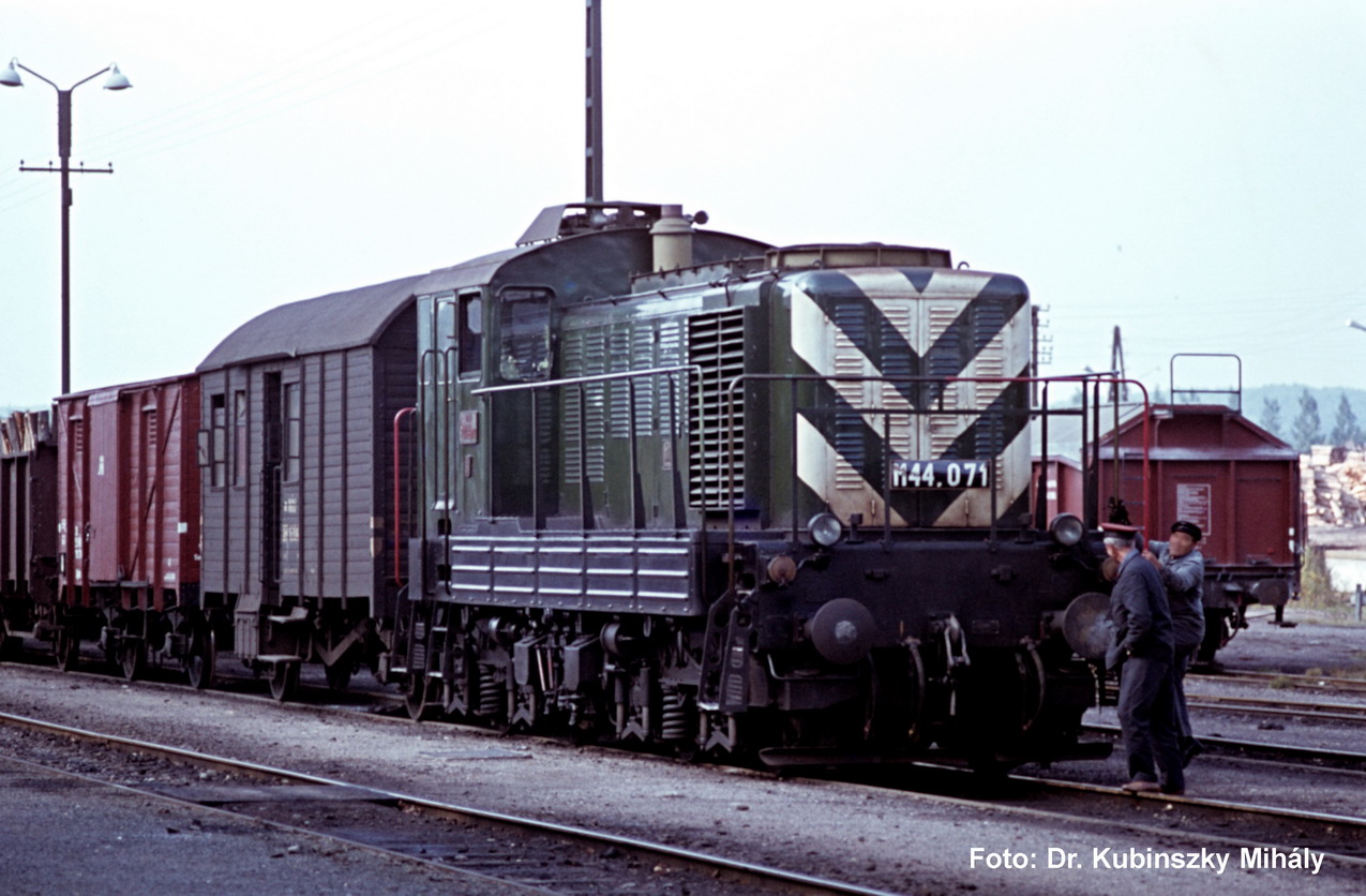 PIKO 52382 Spur H0  Sound-Diesellok M44 MAV III, ink319