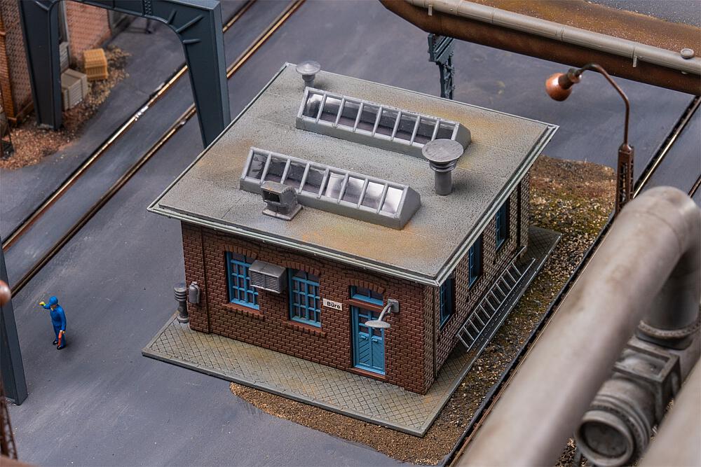 Faller 130021 Hüttenwerk-Verwaltung He26          19,99