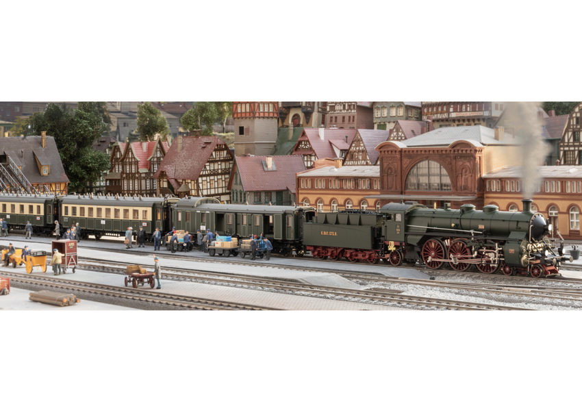 Trix 21360 H0 Schnellzug-Set bayrS 3/6 Hochhaxige K.bay.St.E