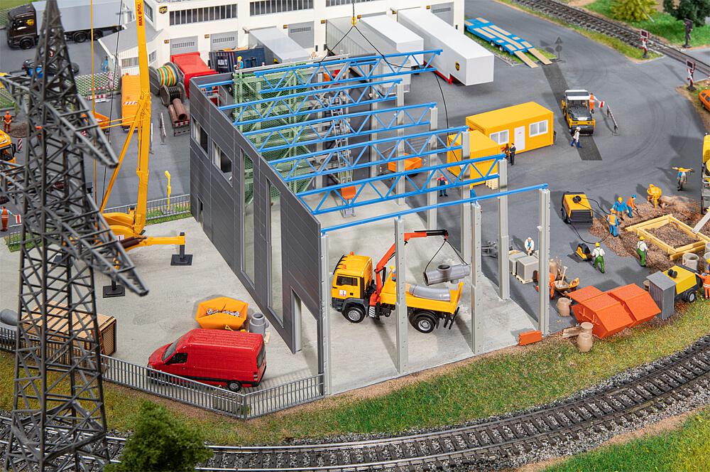 Faller 130892 Spur H0 Industriehalle i         [UVP 48,99  ]