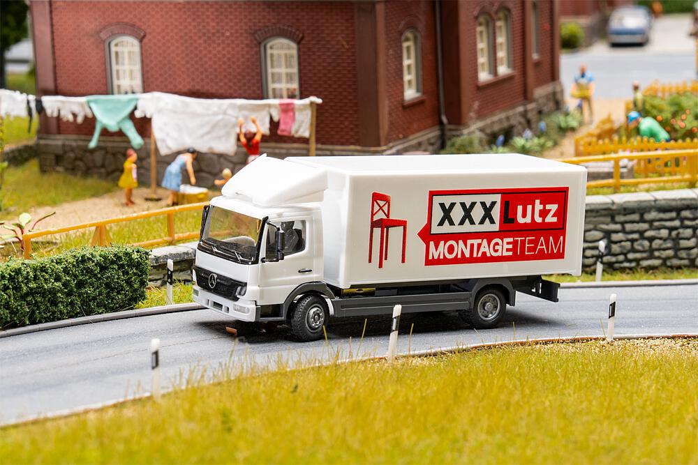 Faller 161452 LKW MB Atego XXXLutz (HERPA) He26          159