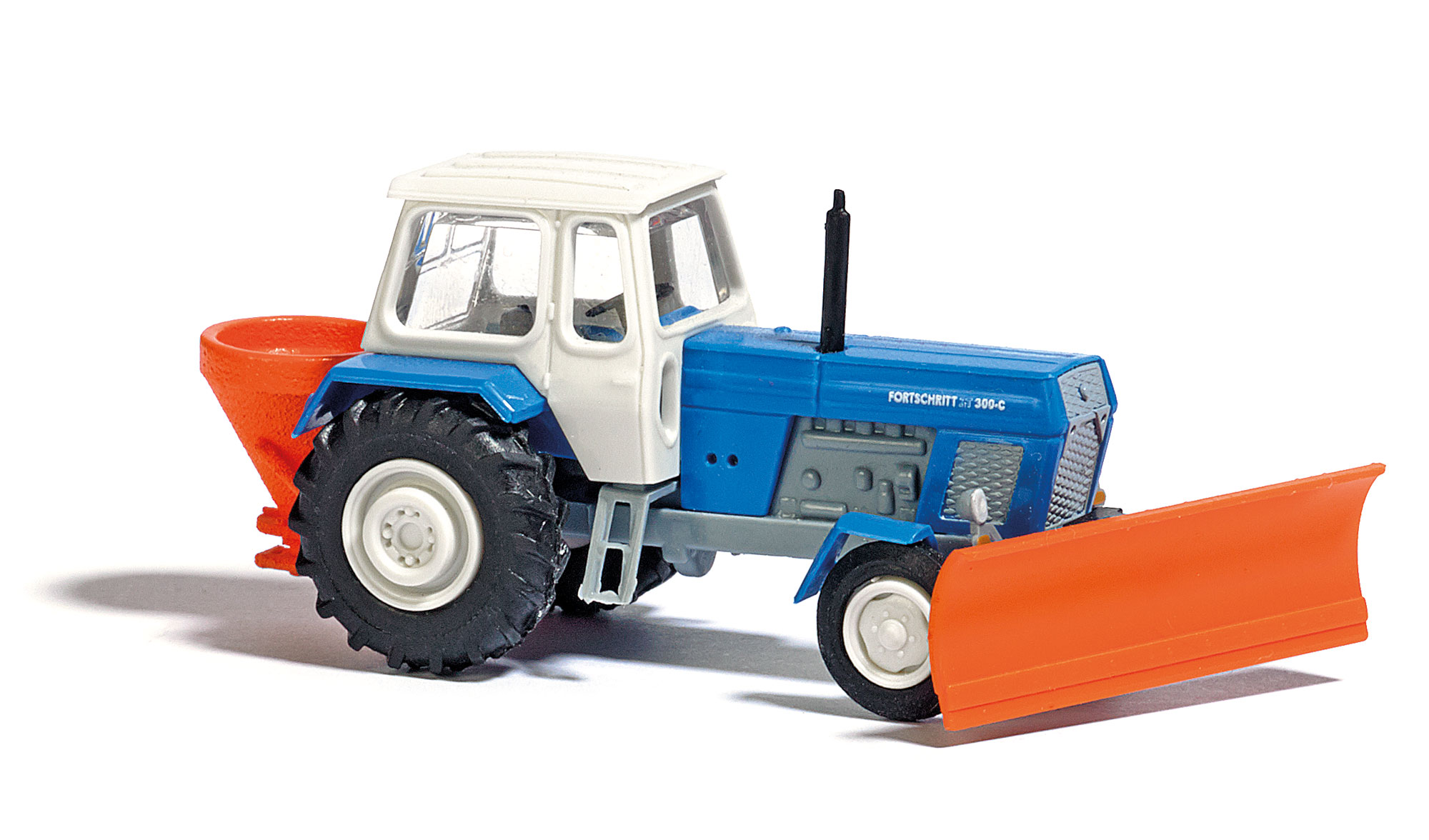 TT   orTraktor mit Schneepflug TT               [UVP  21.99]