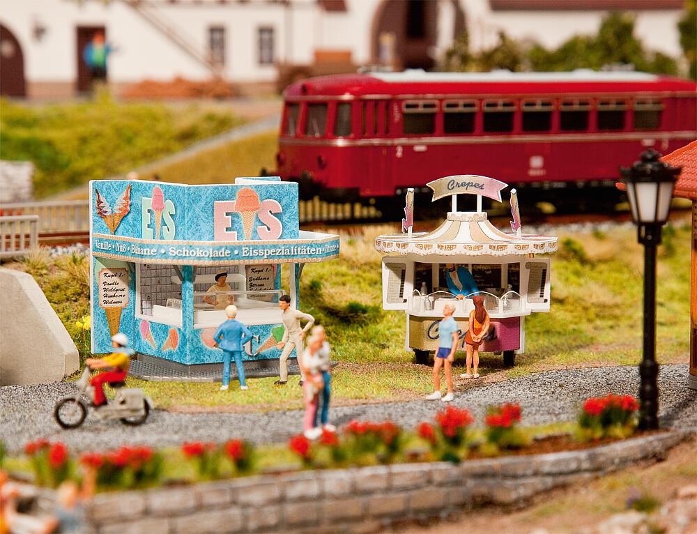 Faller 140442 Spur H0 2 Mobile Verkaufsstände          25,99