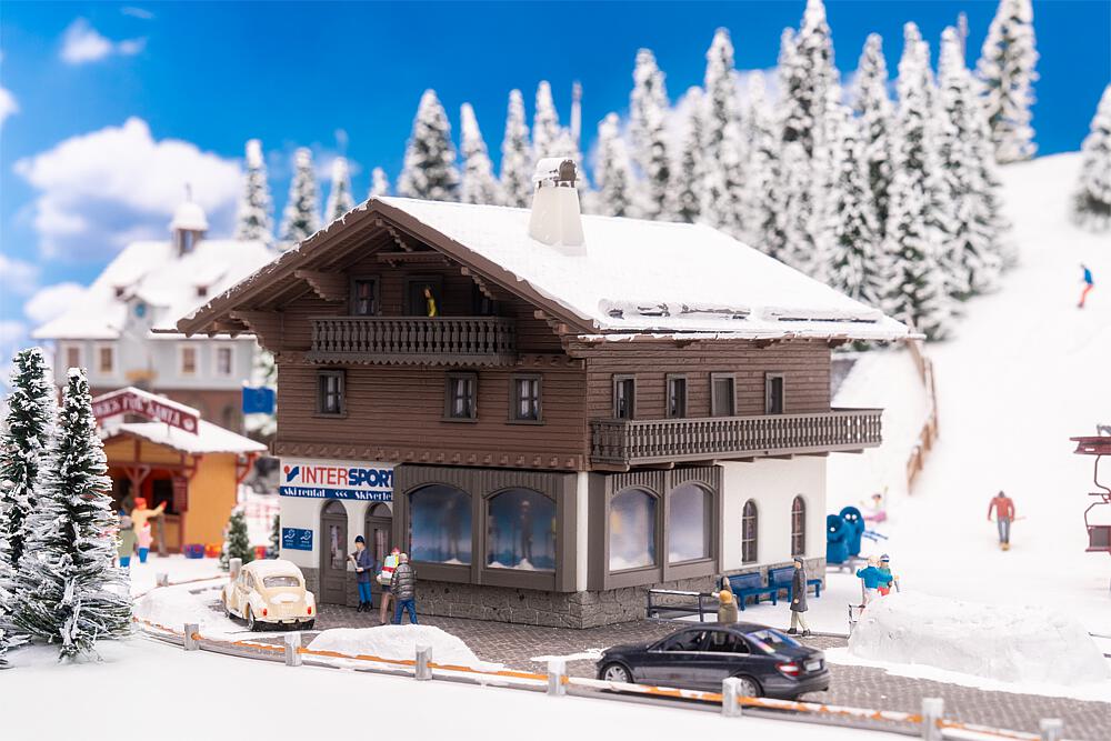 Faller 191845 Spur H0 Skigeschäft INTERSPORT        47,99