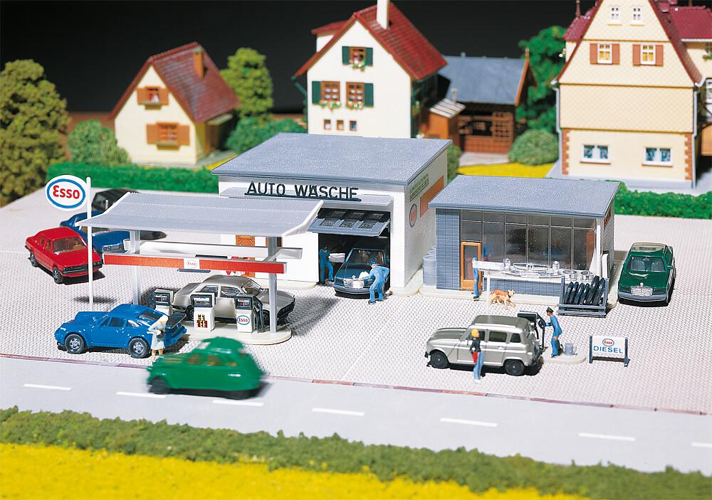 Faller 191843 Spur H0 Tankstelle mit Waschhalle     39,99