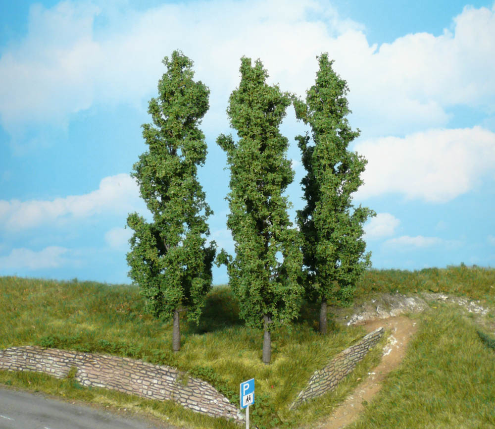 Heki 1918  3 Pappeln 18 cm                          14,9