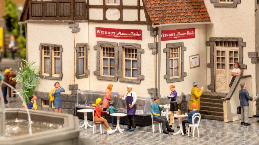 NOCH 16245 Spur  H0 Figuren-Themenwelt "Cafe"       39,99