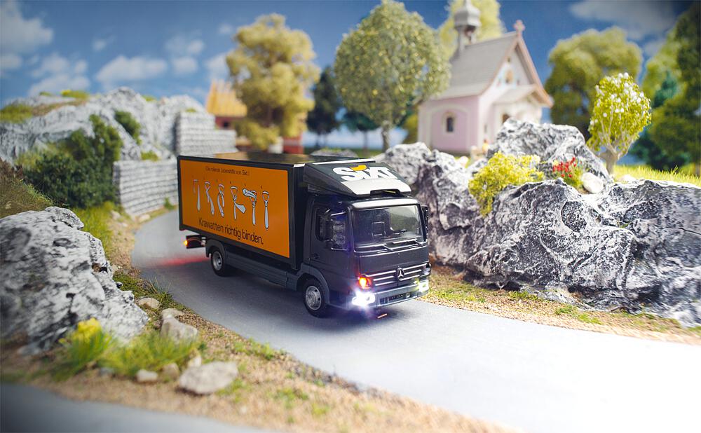 Faller 161303 Spur H0 Car System Digital LKW MB Atego Sixt (