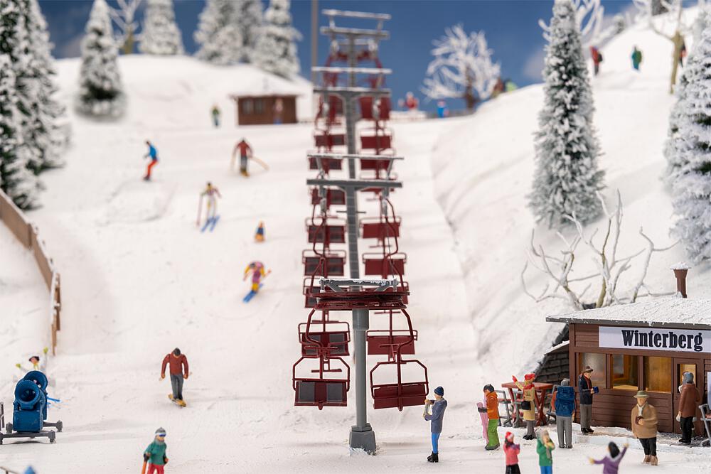 Faller 151650 Spur H0 Beim Wintersport          17,79