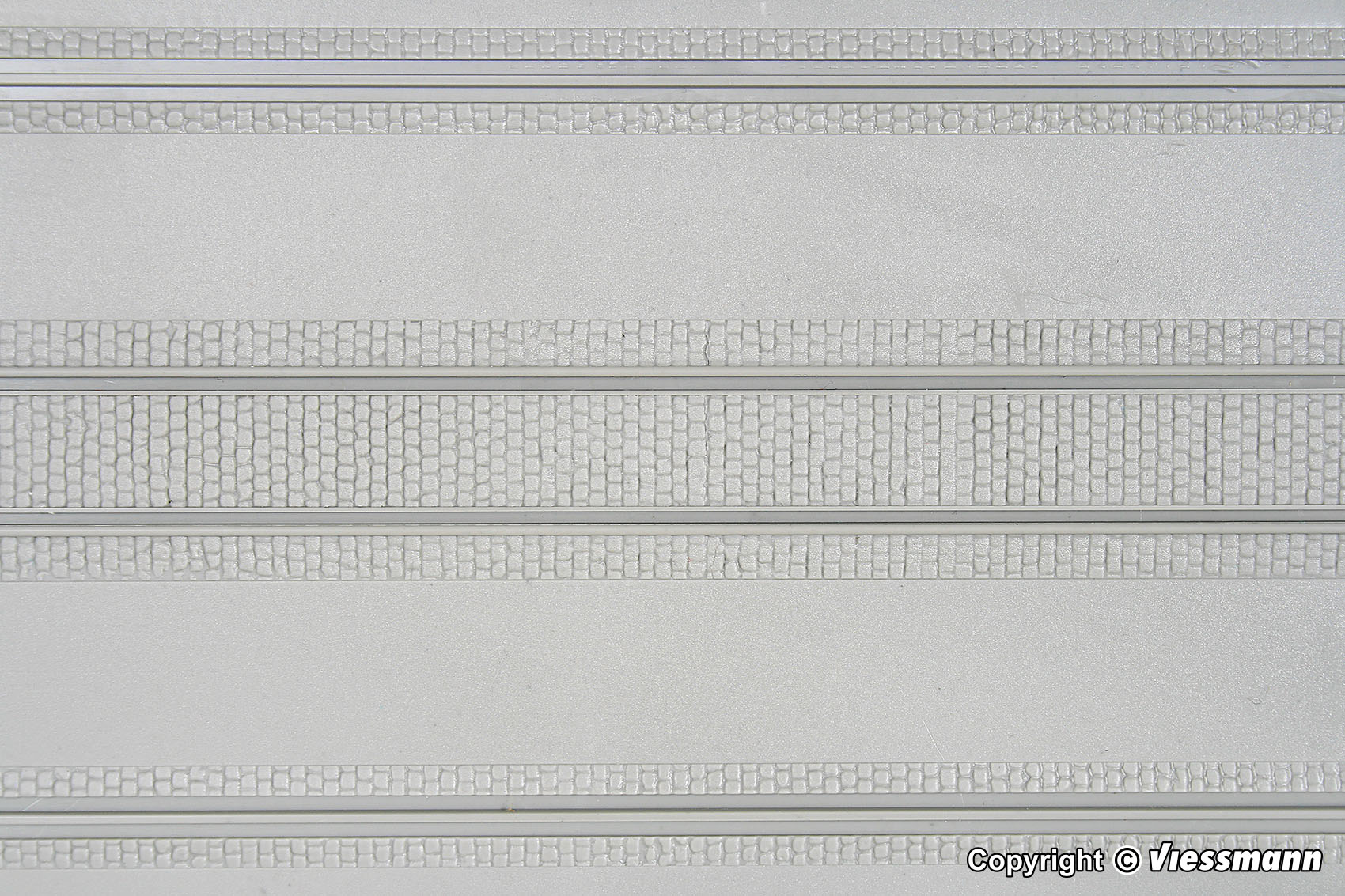 Kibri 34127 Spur H0 Straßenpl. f. DB 20x12cm       5,5