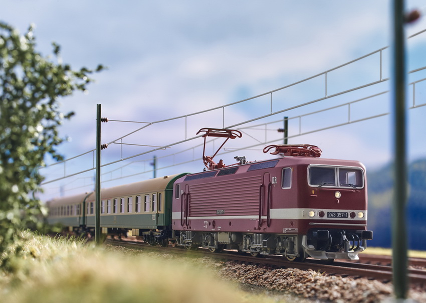 Minitrix 16433 Spur N Elektrolokomotive Baureihe 2    329